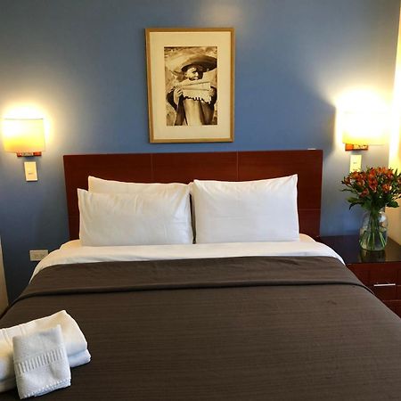 Filatelia Suites & Travel كويتو المظهر الخارجي الصورة