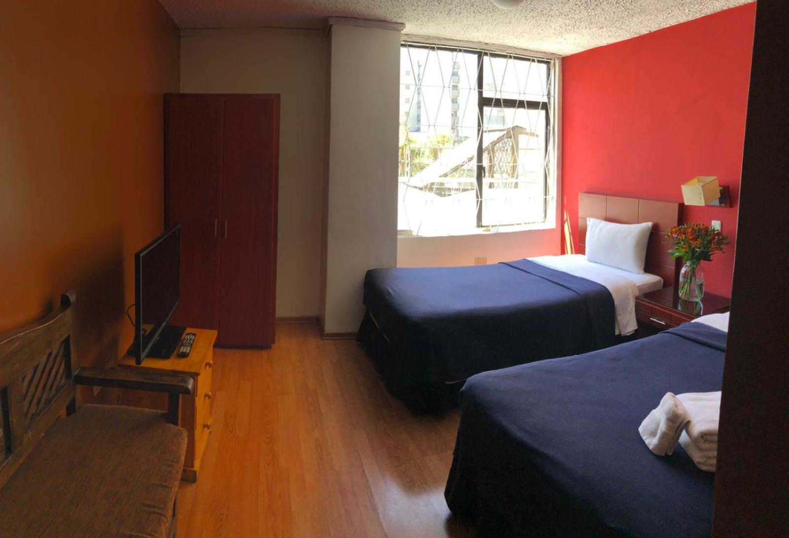 Filatelia Suites & Travel كويتو المظهر الخارجي الصورة